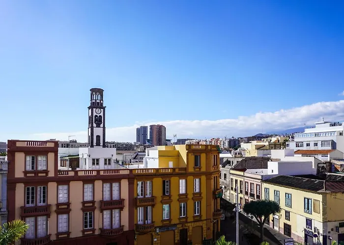 Center Modern Santa Cruz de Tenerife