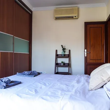 Center Modern Lejlighed *