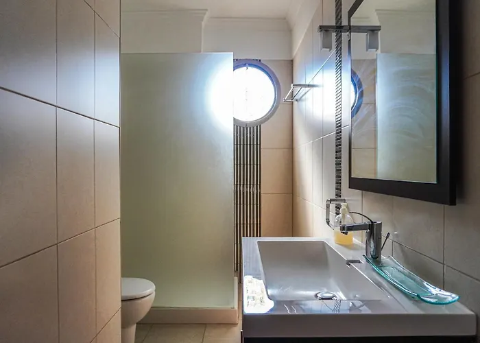 Center Modern 圣克鲁斯-德特内里费